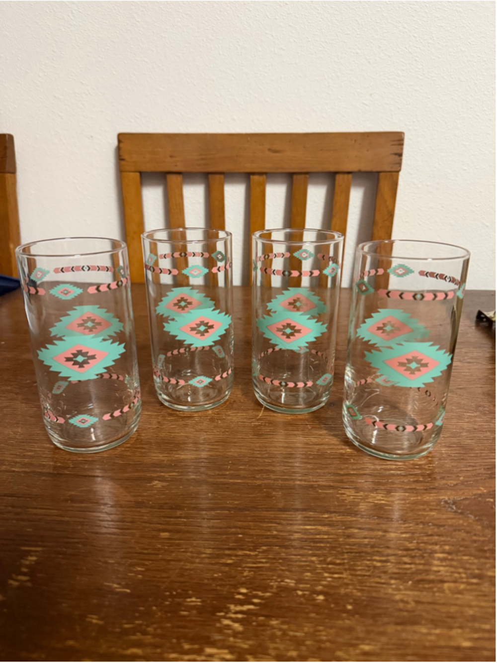 Meiwa Tahoe Table Art 5” Glass Tumblers Set of 4 Southwest Pink Teal Aztec